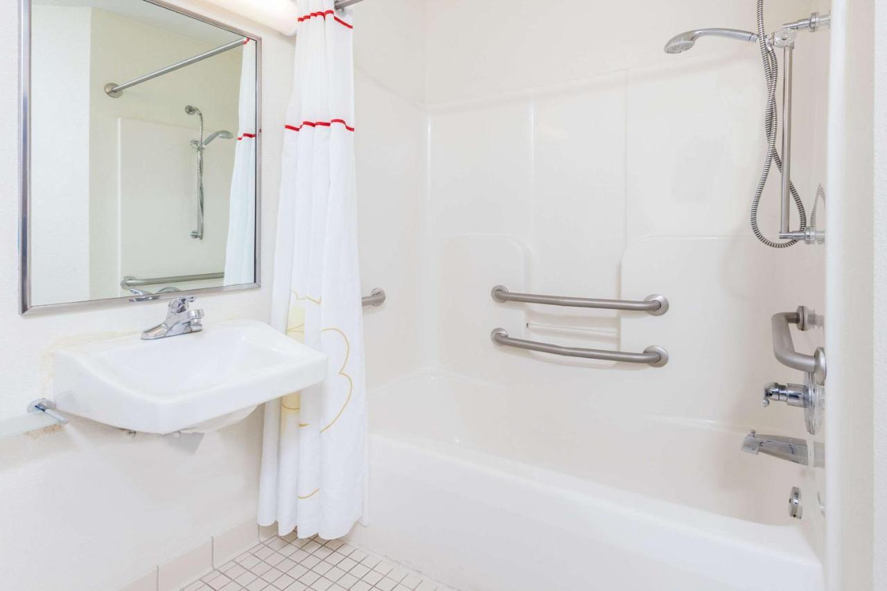 Mainstay Suites Chicago Хоффман-Эстейтс Экстерьер фото