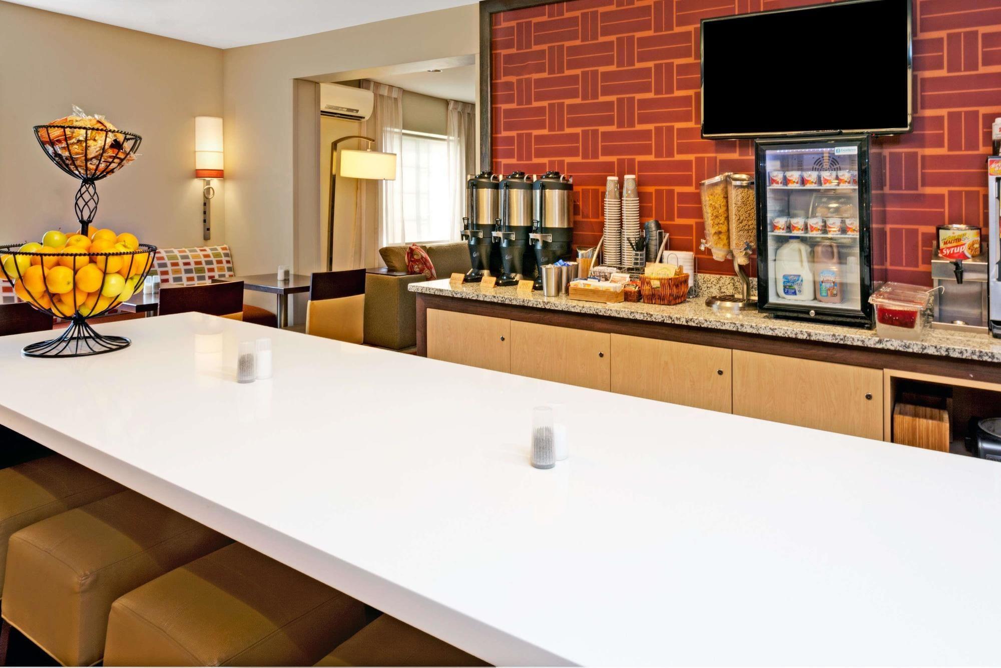 Mainstay Suites Chicago Хоффман-Эстейтс Экстерьер фото