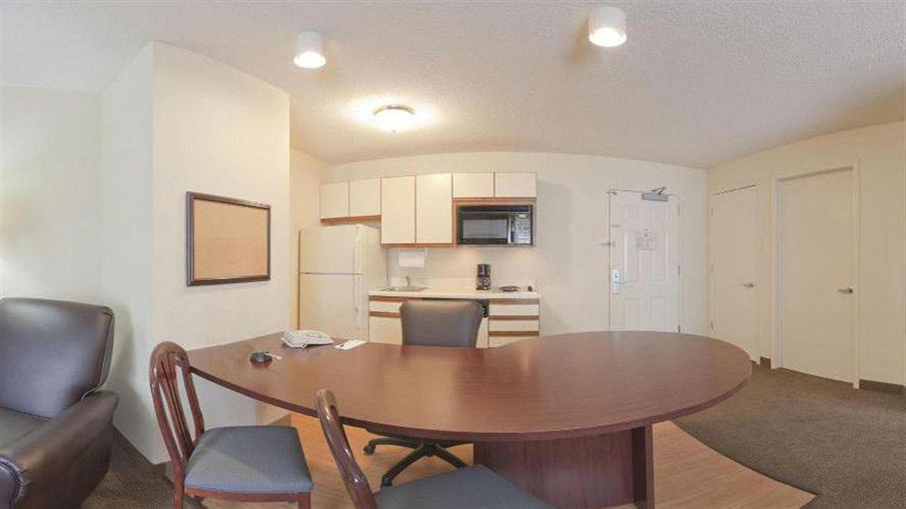 Mainstay Suites Chicago Хоффман-Эстейтс Экстерьер фото